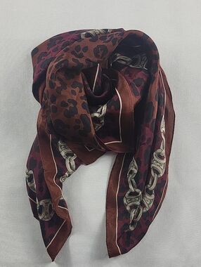 VTG Elaine Gold Burgundy Leopard Print Silk Scarf Chain Link Border